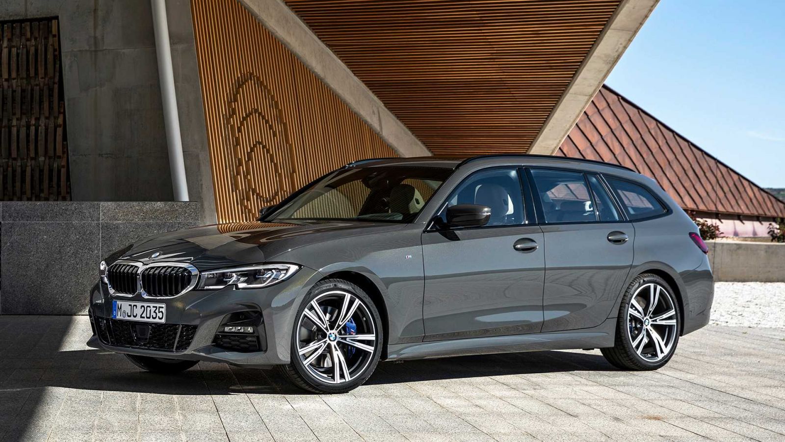 The All New BMW 3 Series Touring ใหม่หมด…เก๋งแวน 5 ประตูสไตล์สปอร์ต